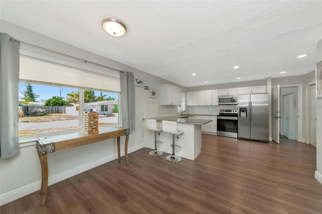 1219 65TH STREET NW, Bradenton, FL 34209