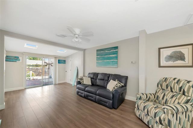 1219 65TH STREET NW, Bradenton, FL 34209