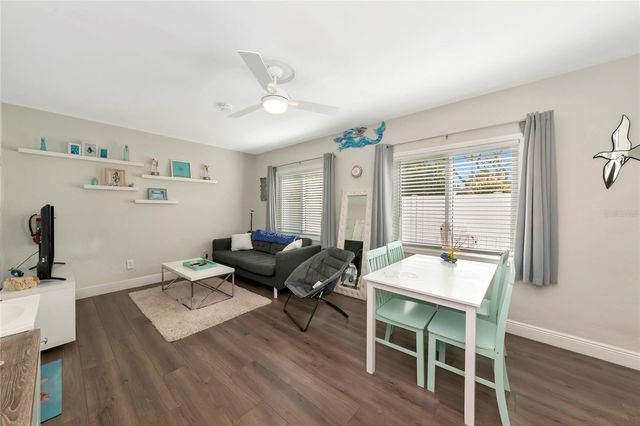 1219 65TH STREET NW, Bradenton, FL 34209