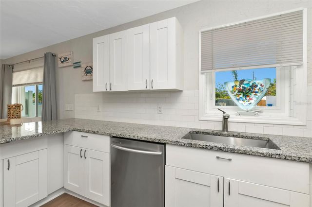 1219 65TH STREET NW, Bradenton, FL 34209