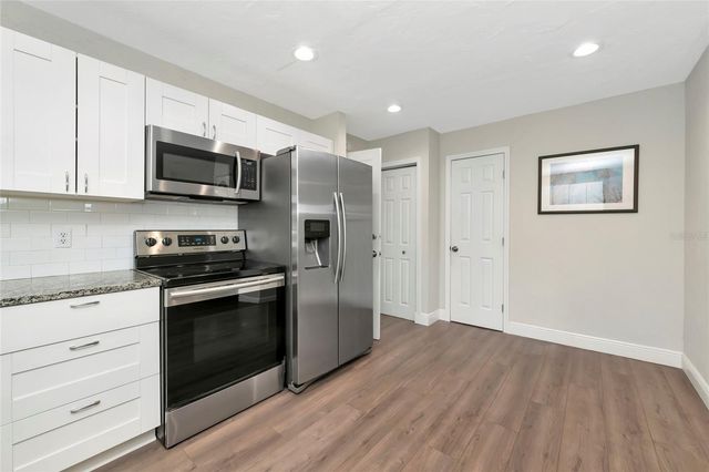 1219 65TH STREET NW, Bradenton, FL 34209