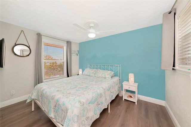 1219 65TH STREET NW, Bradenton, FL 34209