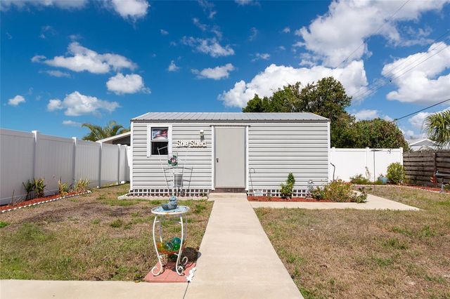 1219 65TH STREET NW, Bradenton, FL 34209