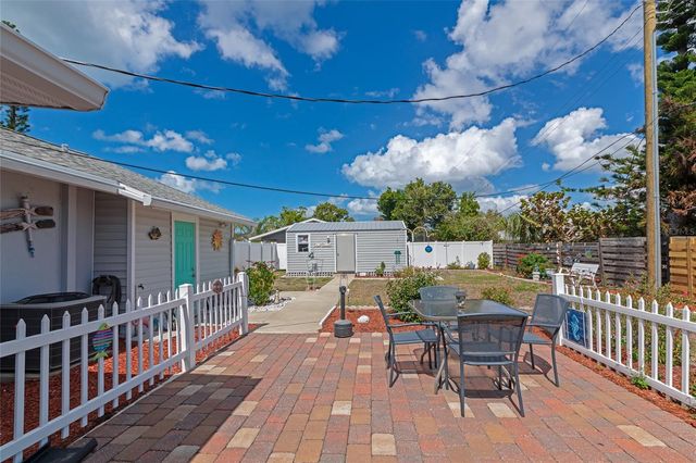 1219 65TH STREET NW, Bradenton, FL 34209