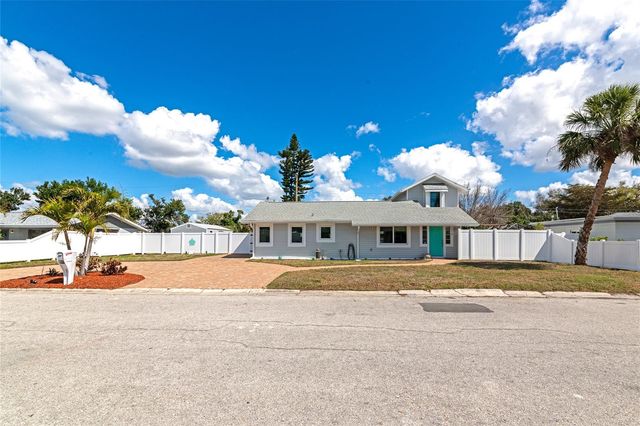 1219 65TH STREET NW, Bradenton, FL 34209