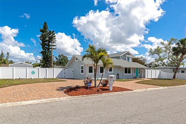 1219 65TH STREET NW, Bradenton, FL 34209