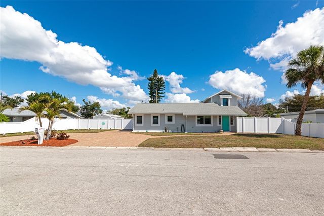 1219 65TH STREET NW, Bradenton, FL 34209