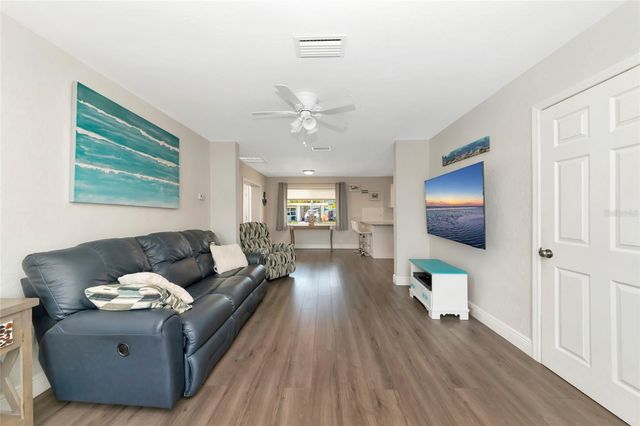 1219 65TH STREET NW, Bradenton, FL 34209