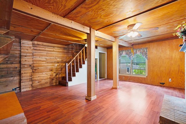 330 Young Street, Blossom, TX 75416