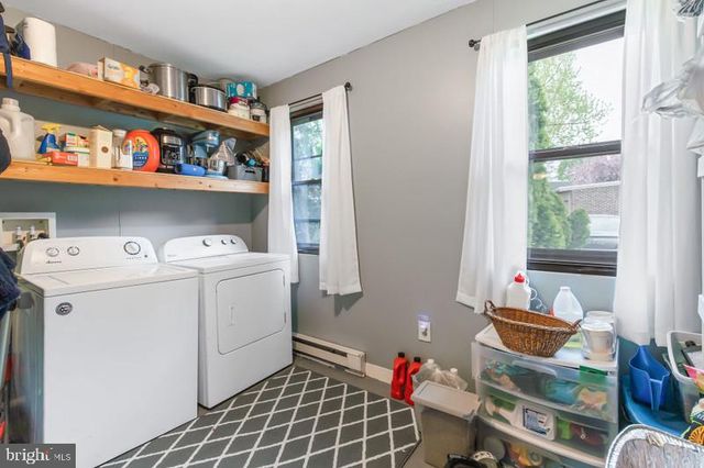 1513 OREGON PIKE, Lancaster, PA 17601