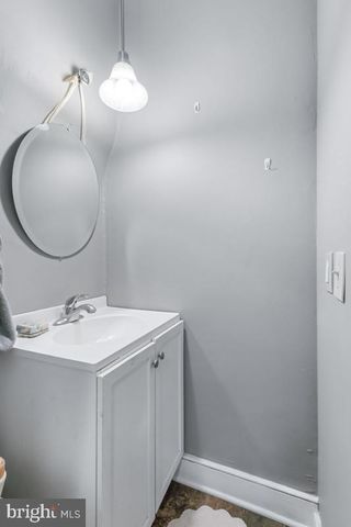 1513 OREGON PIKE, Lancaster, PA 17601