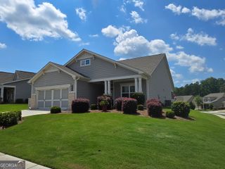 160 Maple Leaf Road, Sharpsburg, GA 30277