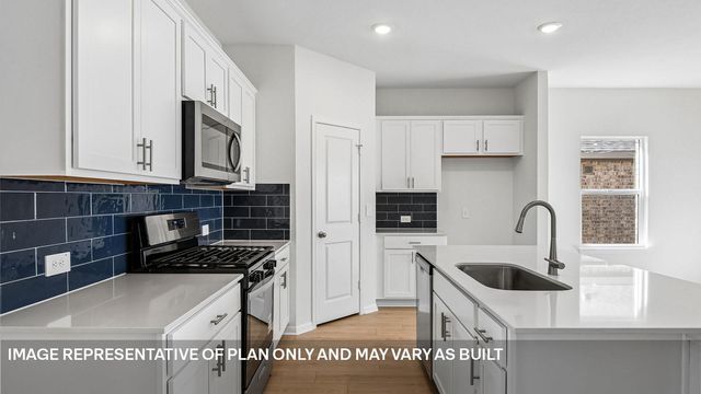1809 Dandy Brush DR, Leander, TX 78641