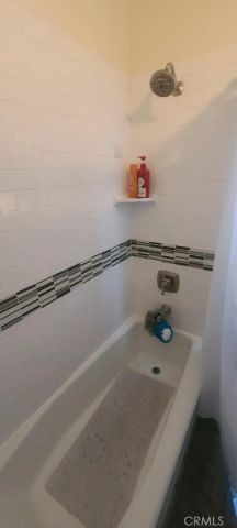 2429 C, Bakersfield, CA 93301