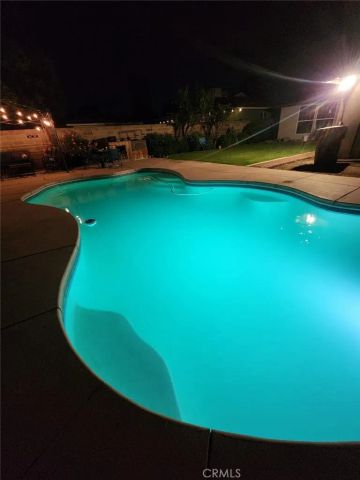 2429 C, Bakersfield, CA 93301