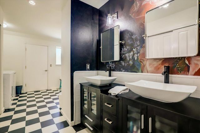 11816 Warbler Way, Penn Valley, CA 95946