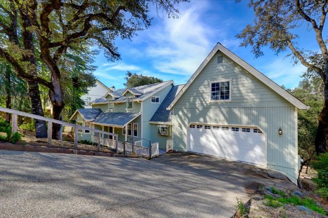 11816 Warbler Way, Penn Valley, CA 95946