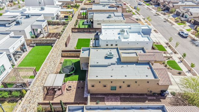 1758 LARKLEBY Street, El Paso, TX 79911