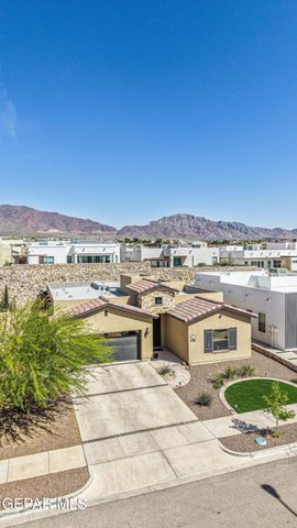 1758 LARKLEBY Street, El Paso, TX 79911