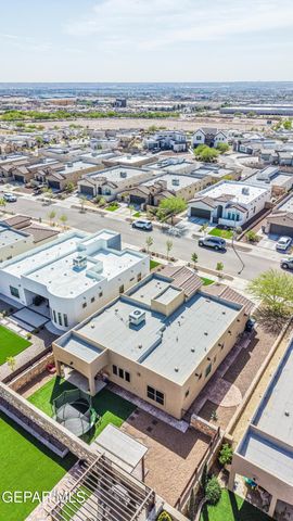 1758 LARKLEBY Street, El Paso, TX 79911