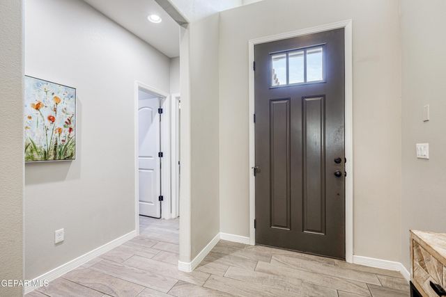 1758 LARKLEBY Street, El Paso, TX 79911