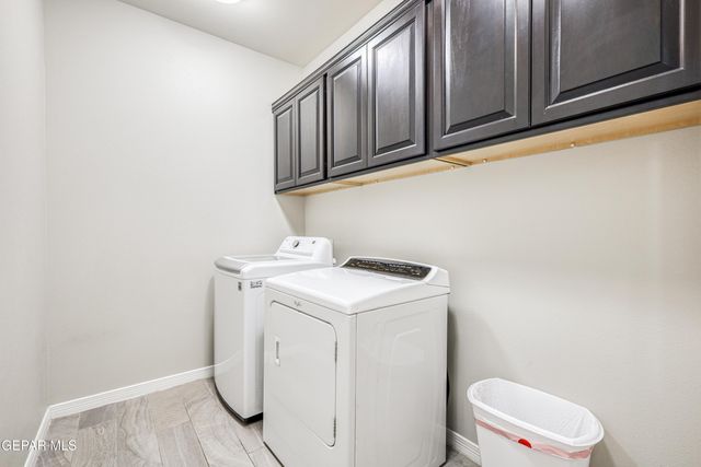 1758 LARKLEBY Street, El Paso, TX 79911