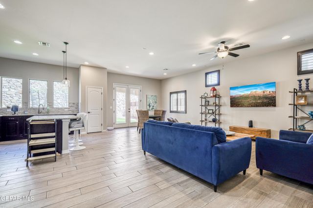 1758 LARKLEBY Street, El Paso, TX 79911