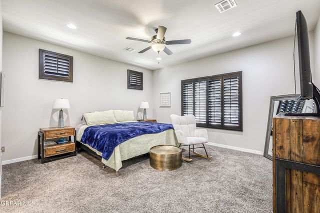 1758 LARKLEBY Street, El Paso, TX 79911