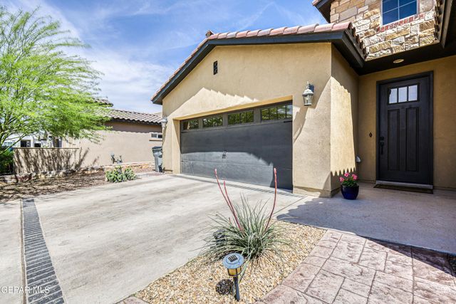 1758 LARKLEBY Street, El Paso, TX 79911