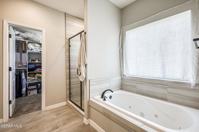 1758 LARKLEBY Street, El Paso, TX 79911