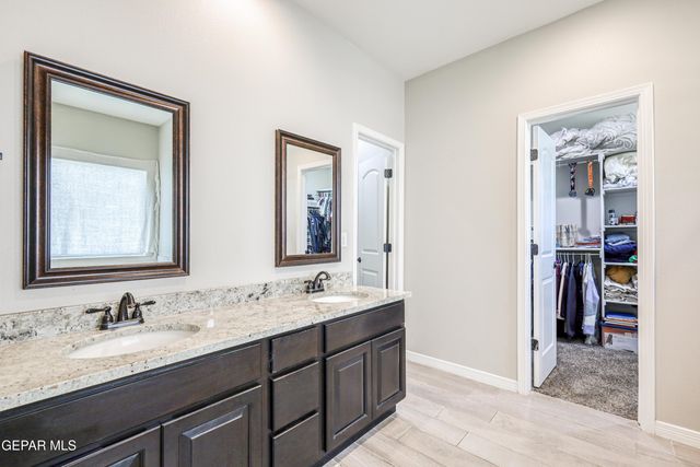 1758 LARKLEBY Street, El Paso, TX 79911