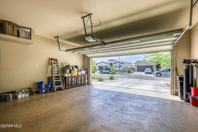 1758 LARKLEBY Street, El Paso, TX 79911