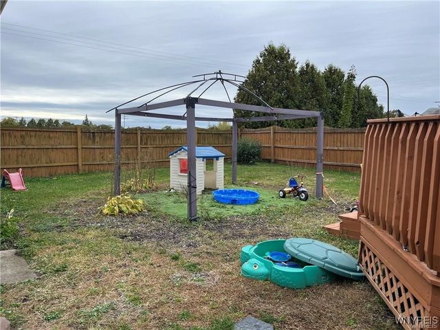 36 Park Avenue, Royalton, NY 14105