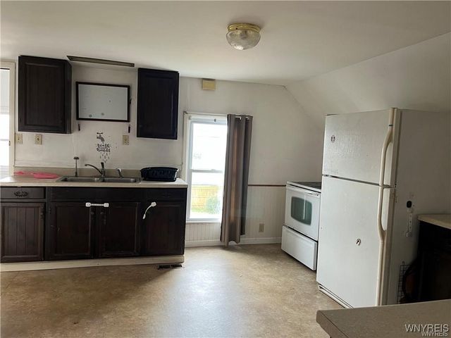 36 Park Avenue, Royalton, NY 14105