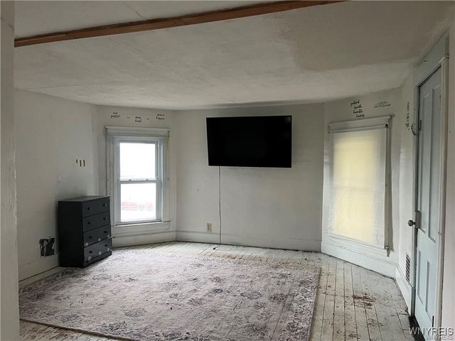 36 Park Avenue, Royalton, NY 14105