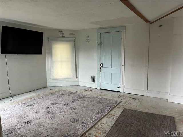 36 Park Avenue, Royalton, NY 14105