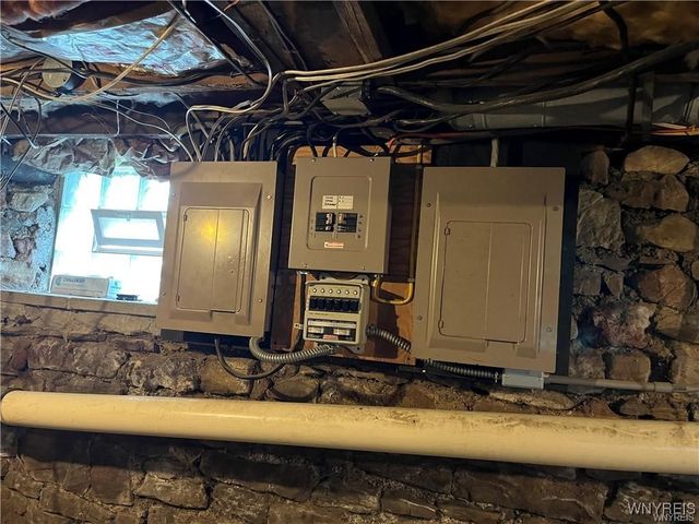 36 Park Avenue, Royalton, NY 14105