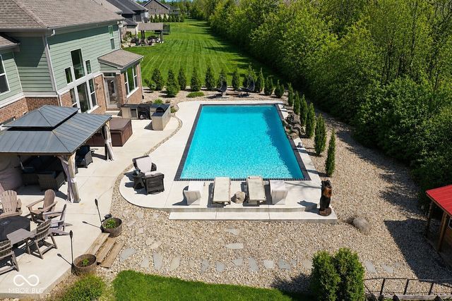 5683 Oakmont Boulevard, Bargersville, IN 46106