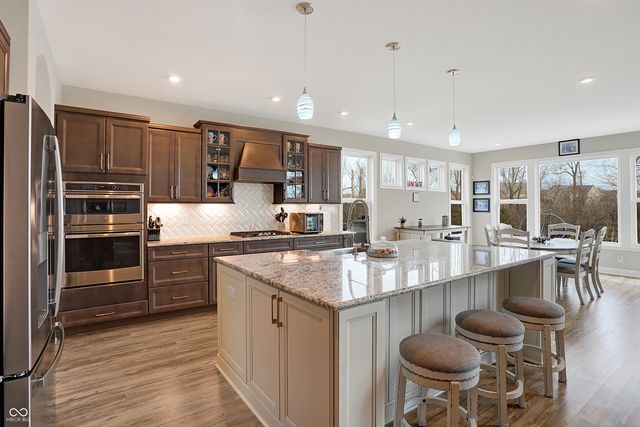 5683 Oakmont Boulevard, Bargersville, IN 46106