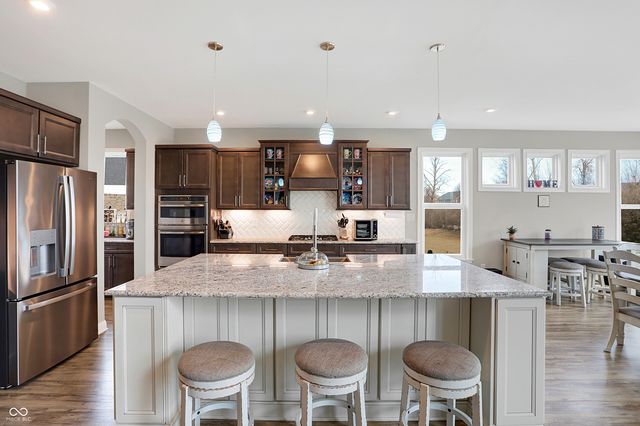 5683 Oakmont Boulevard, Bargersville, IN 46106