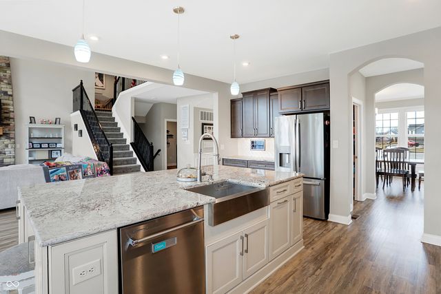 5683 Oakmont Boulevard, Bargersville, IN 46106