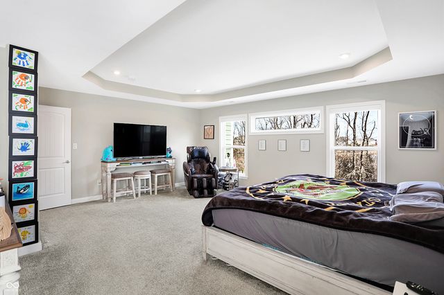 5683 Oakmont Boulevard, Bargersville, IN 46106