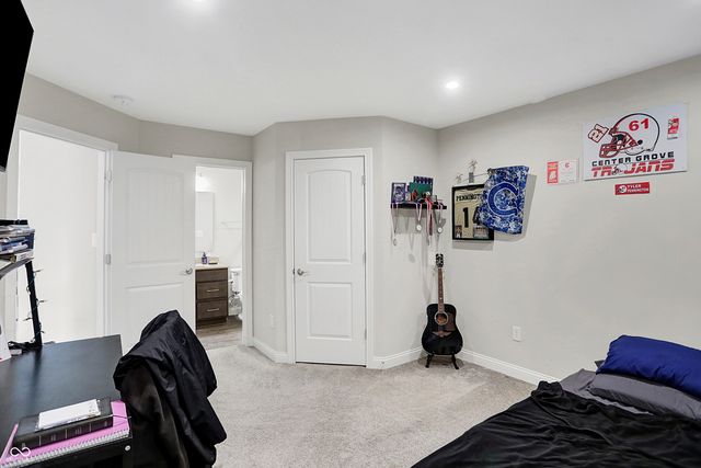 5683 Oakmont Boulevard, Bargersville, IN 46106