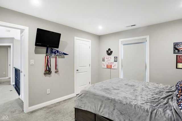 5683 Oakmont Boulevard, Bargersville, IN 46106