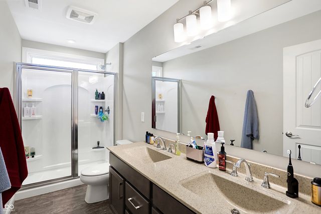 5683 Oakmont Boulevard, Bargersville, IN 46106