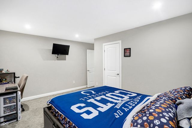5683 Oakmont Boulevard, Bargersville, IN 46106