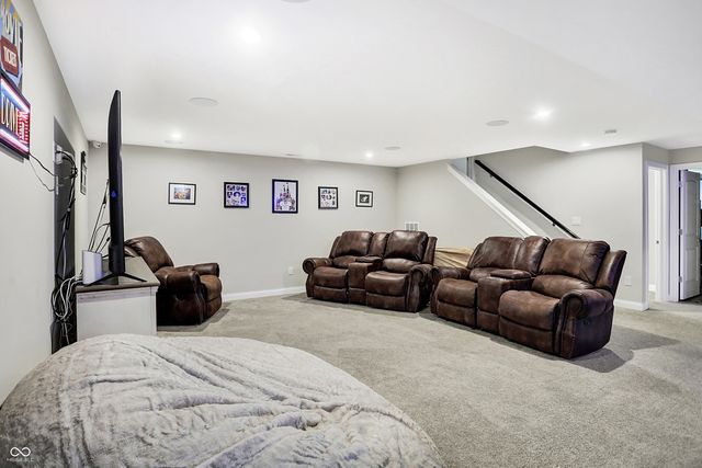 5683 Oakmont Boulevard, Bargersville, IN 46106