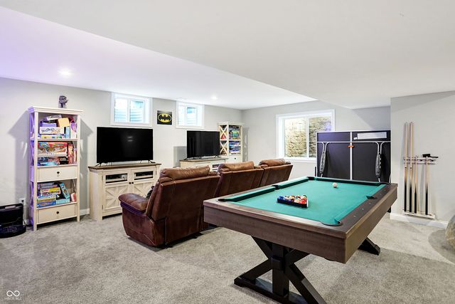 5683 Oakmont Boulevard, Bargersville, IN 46106