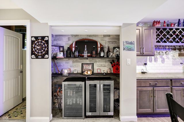 5683 Oakmont Boulevard, Bargersville, IN 46106
