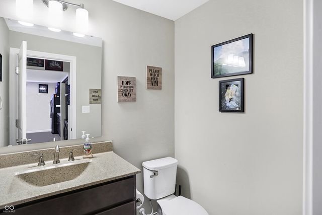 5683 Oakmont Boulevard, Bargersville, IN 46106